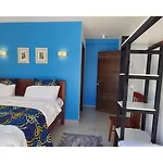 Bahari Breeze Suites